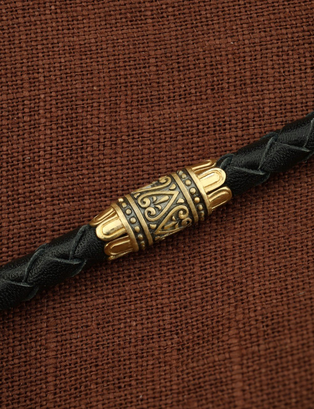 Гайтан из лимонного золота c кожаным шнурком