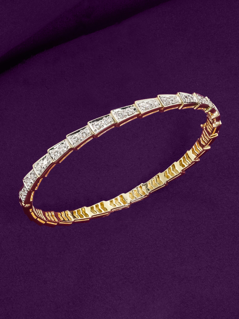 Браслет из золота c бриллиантами