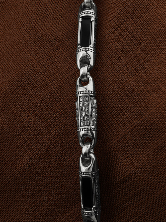 Шнурок кожаный из белого золота c кожаным шнурком и ониксом