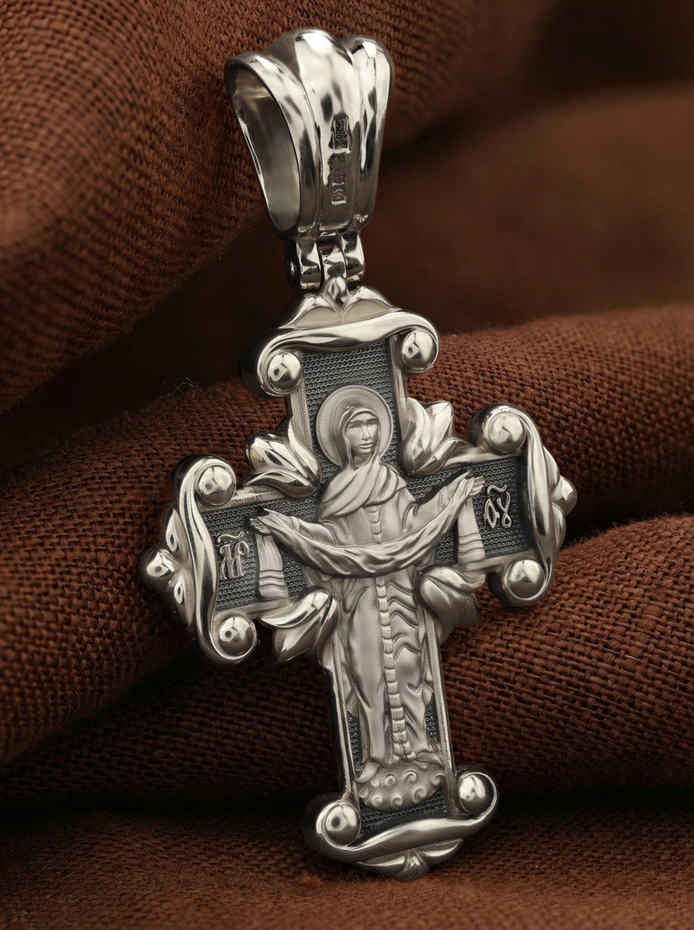 Крест из белого золота