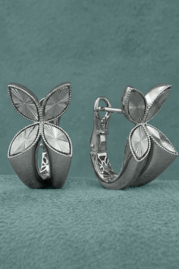 Серьги из белого золота