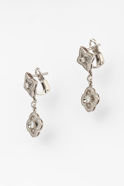 Серьги из белого золота c бриллиантами