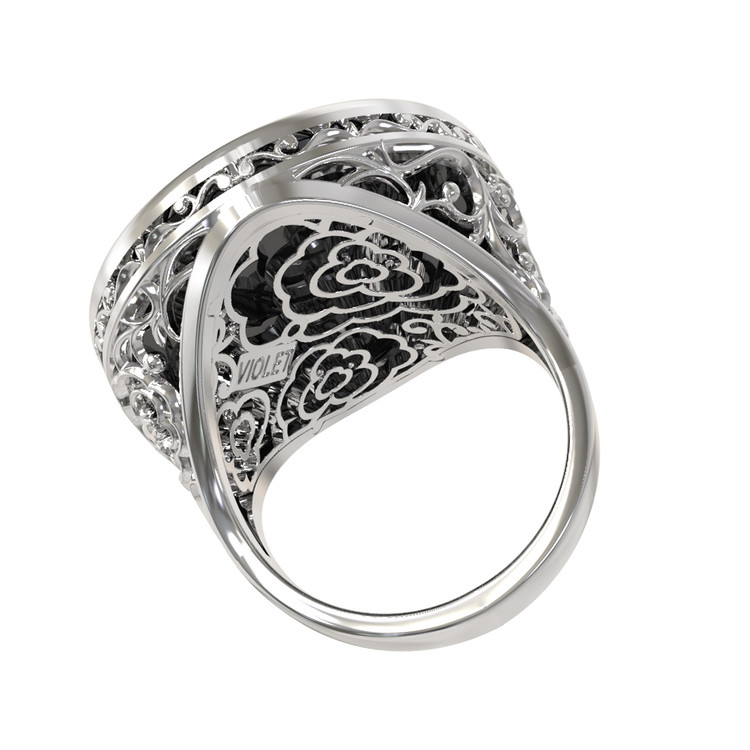 Кольцо из белого золота c ониксом и перламутром