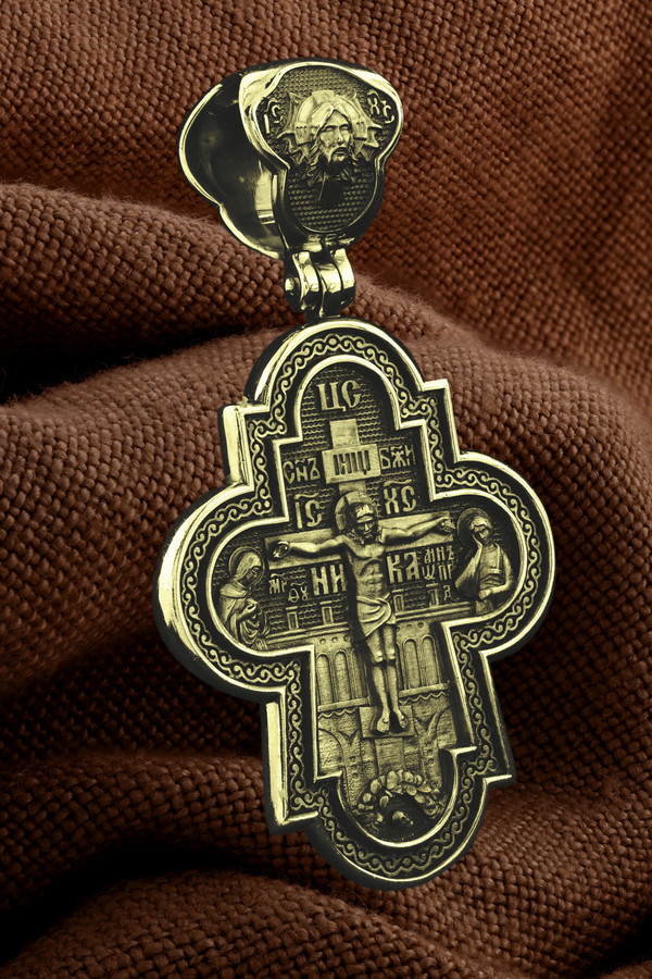 Крест из лимонного золота