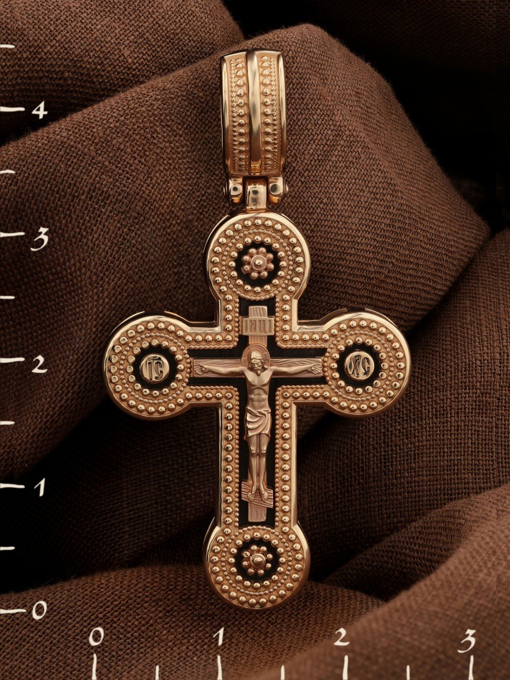 Крест из золота c эбеновым деревом