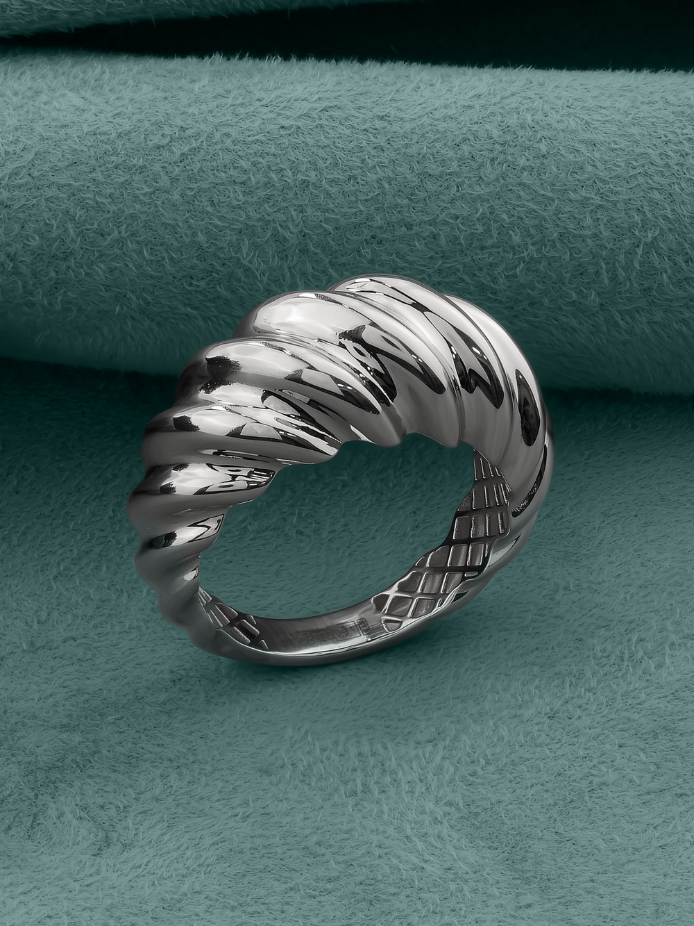 Кольцо из белого золота