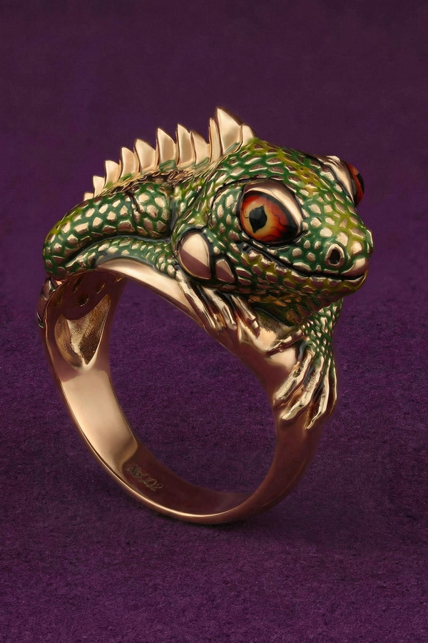 Кольцо из золота c эмаль и рубином