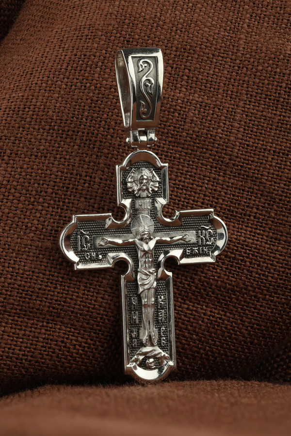 Крест из белого золота