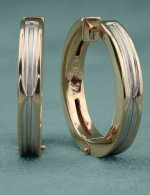 Серьги из золота c рубином