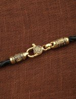 Гайтан из лимонного золота c кожаным шнурком