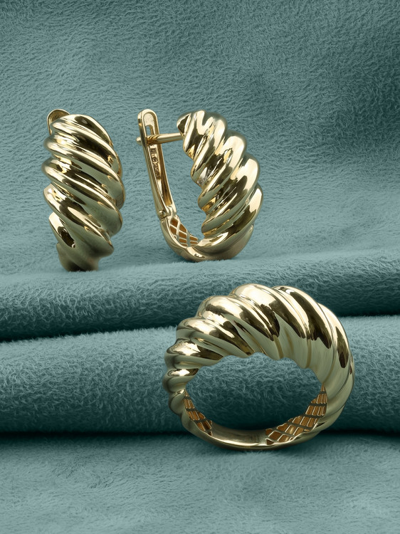 Кольцо из лимонного золота