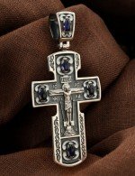 Крест из серебра 925 пробы c эмалью и сапфиром