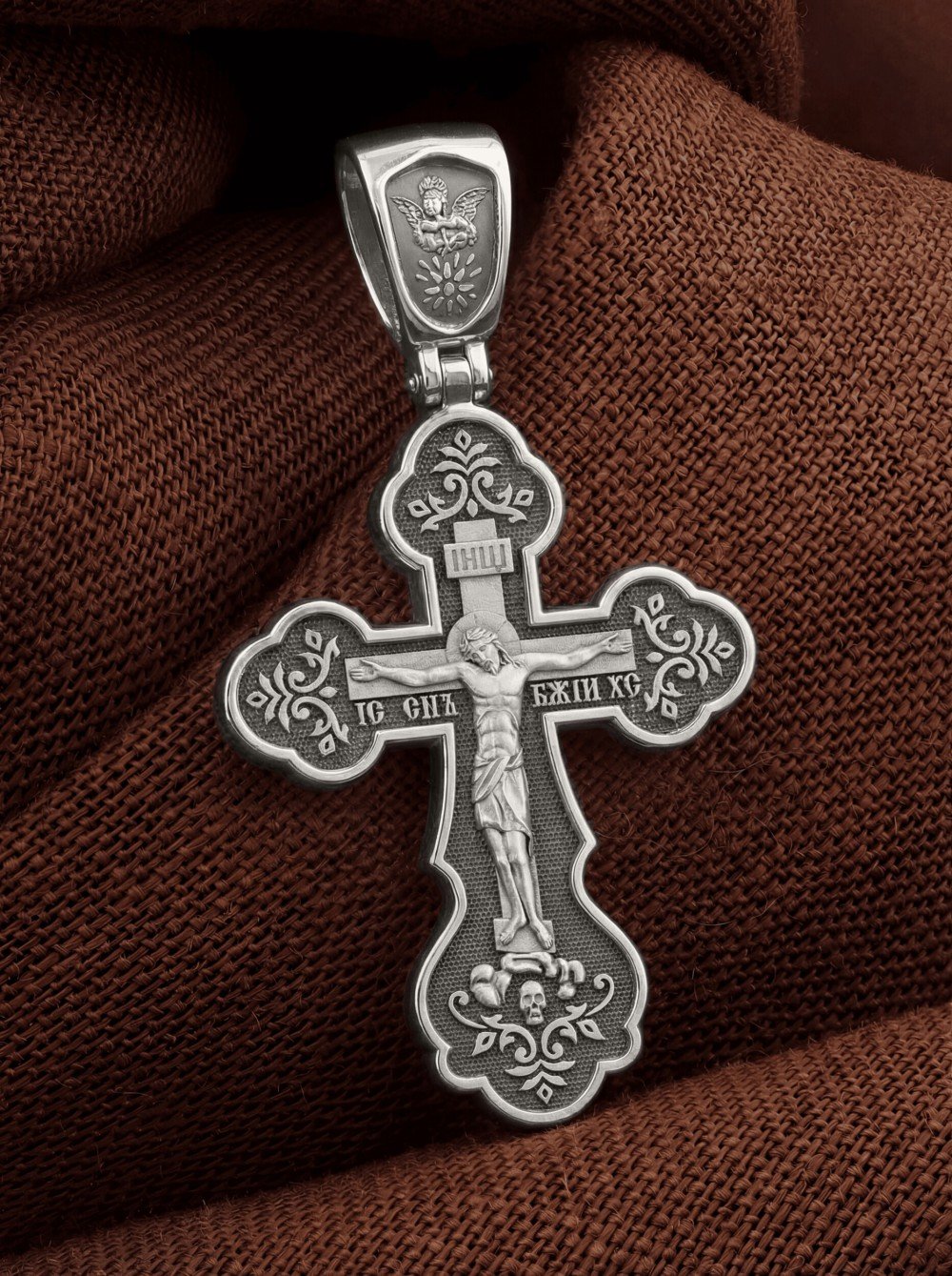 Крест из белого золота