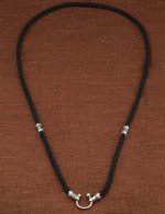 Шнурок шёлковый из белого золота c шёлковым шнурком