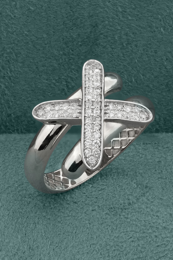 Кольцо из белого золота c бриллиантами