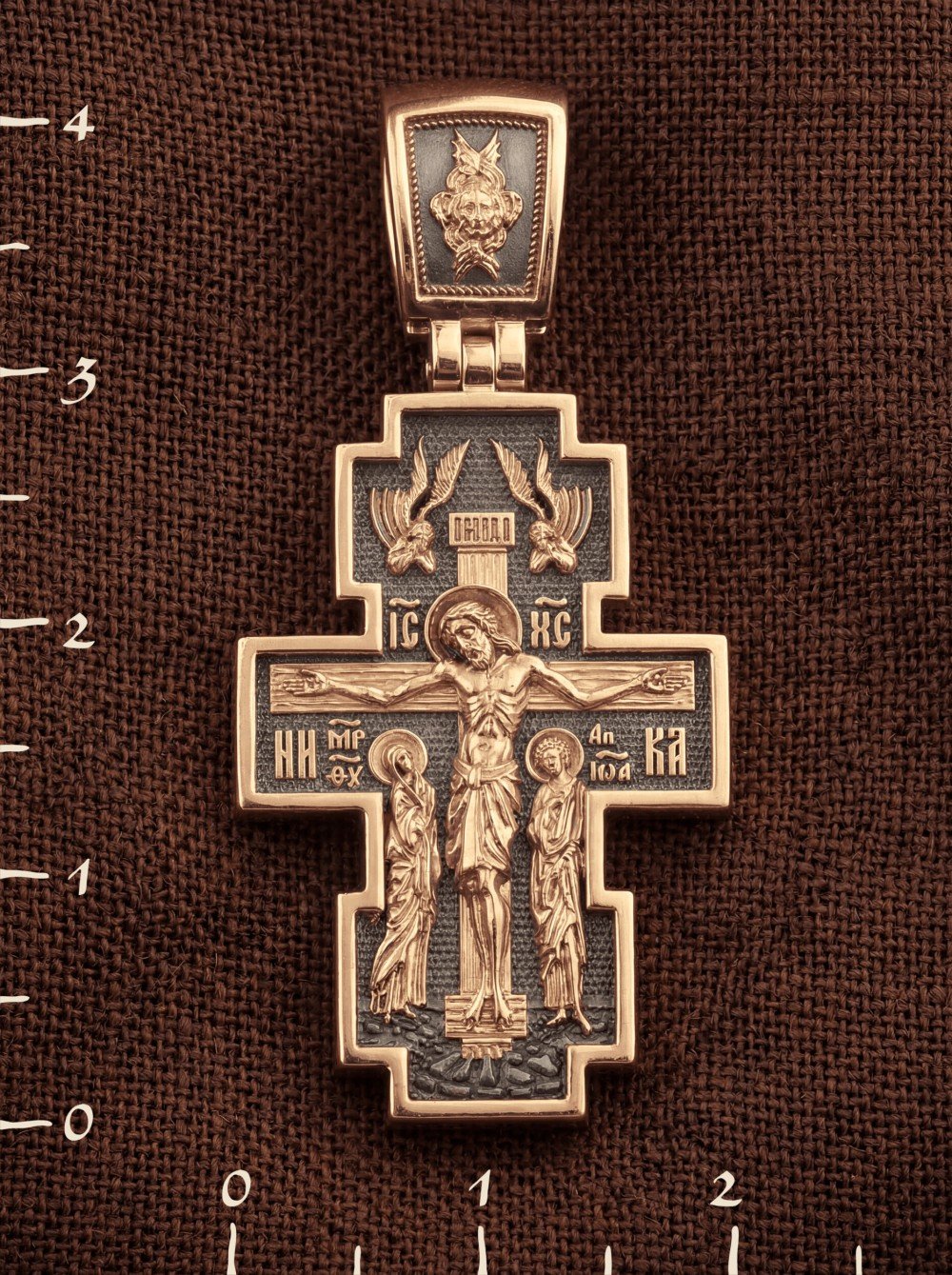 Крест из золота