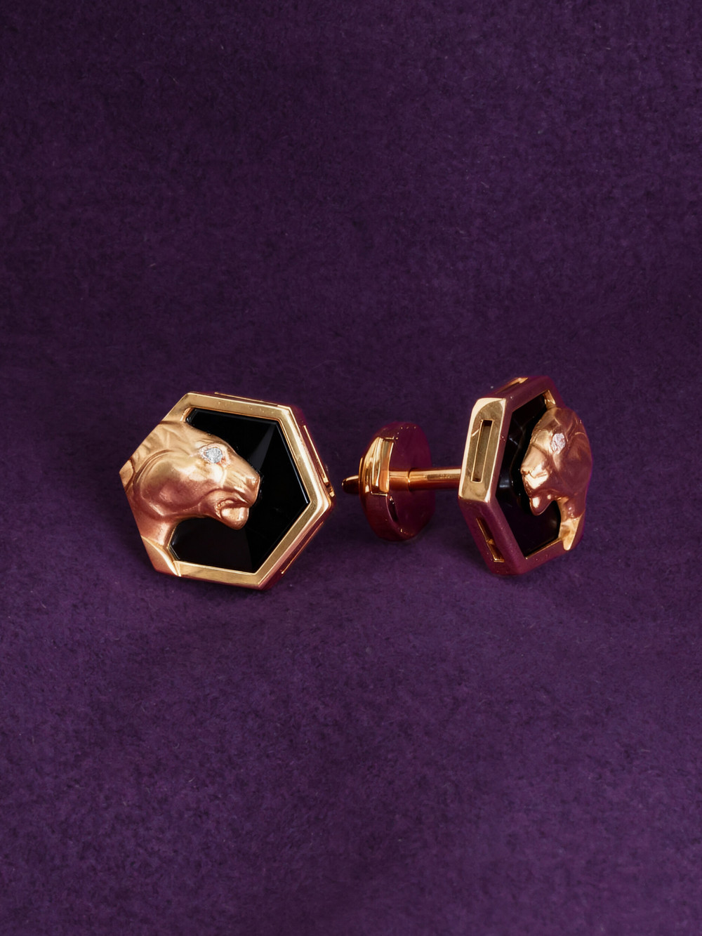 Серьги из золота c бриллиантами и ониксом