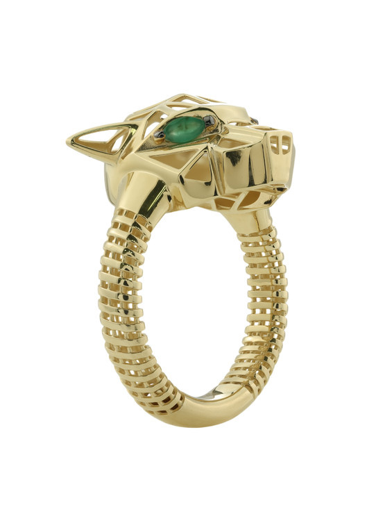 Кольцо из лимонного золота c изумрудом