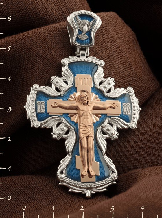 Крест из белого золота c эмаль