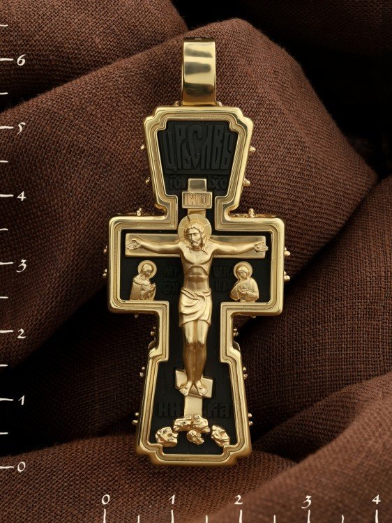 Крест из лимонного золота c эбеновым деревом