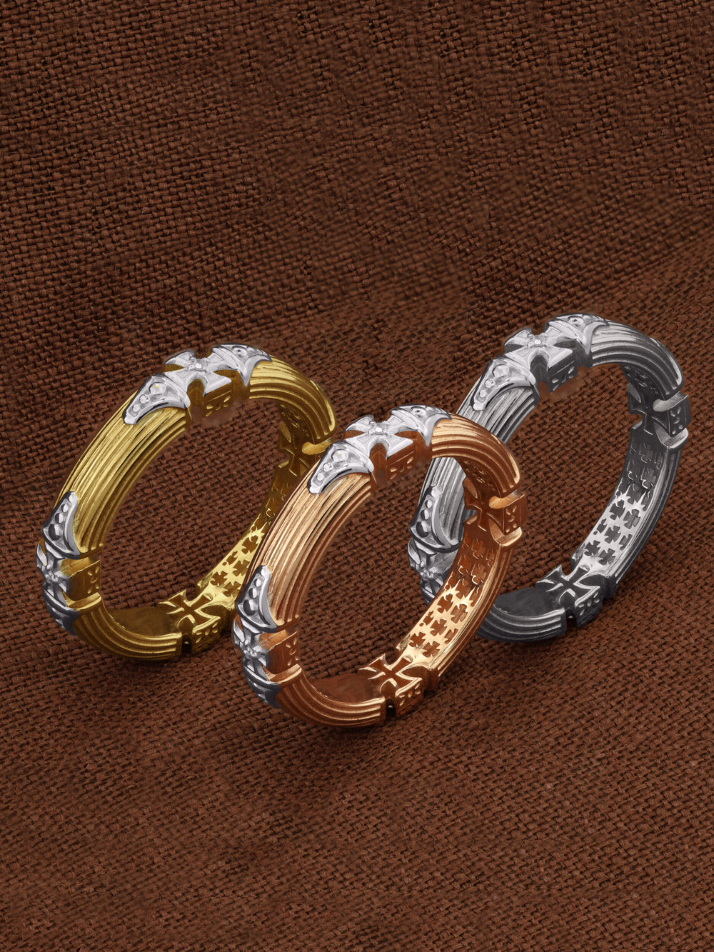 Кольцо из лимонного золота c бриллиантами