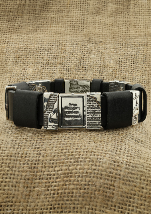 Браслет из серебра c кожаным шнурком