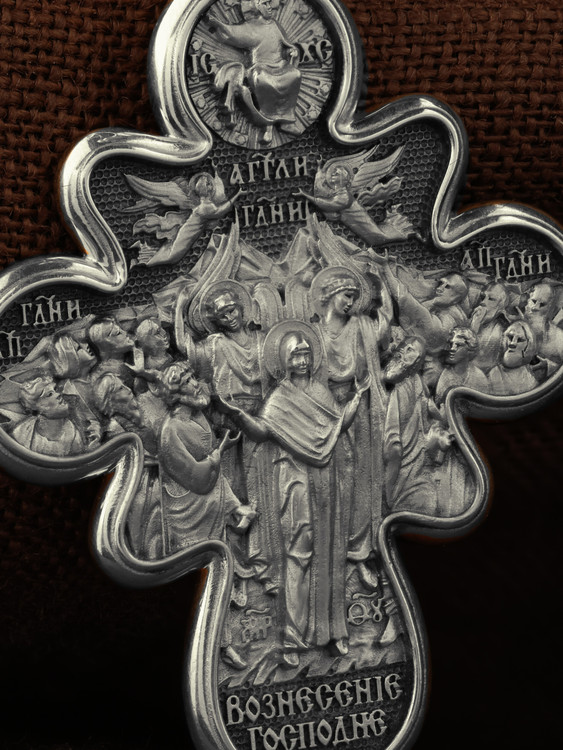 Крест из белого золота