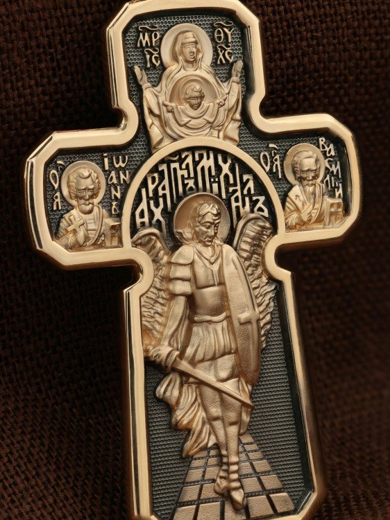 Крест из золота