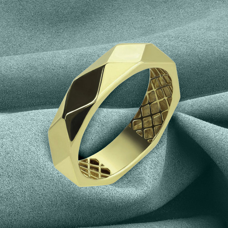 Кольцо из лимонного золота