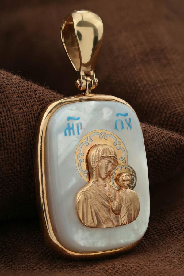 Образок из золота c эмаль и перламутром