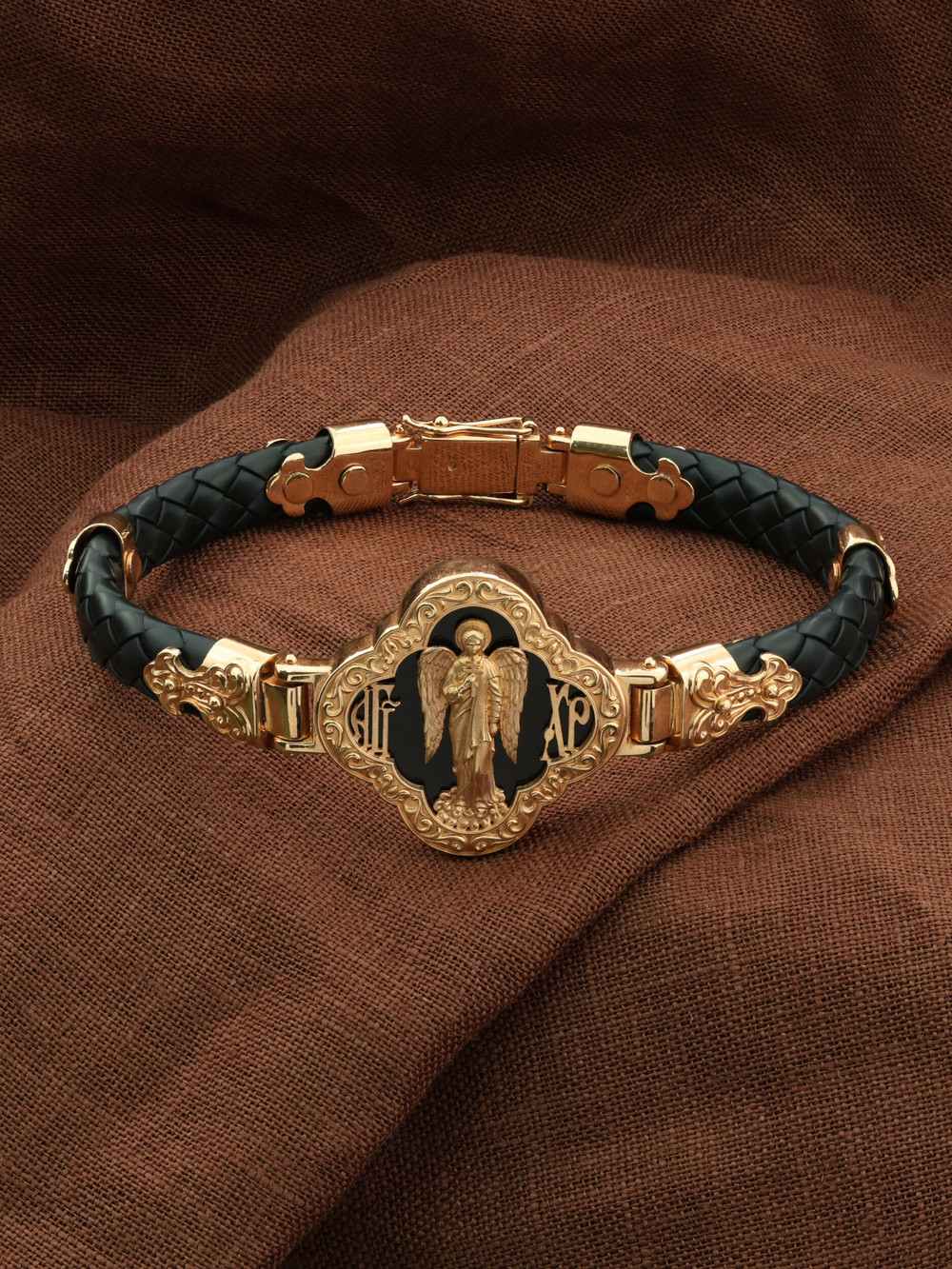 Браслет из золота c шнурком и ониксом