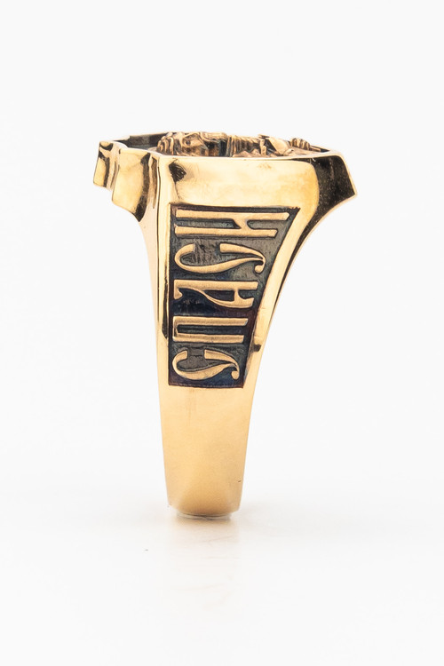 Кольцо из золота