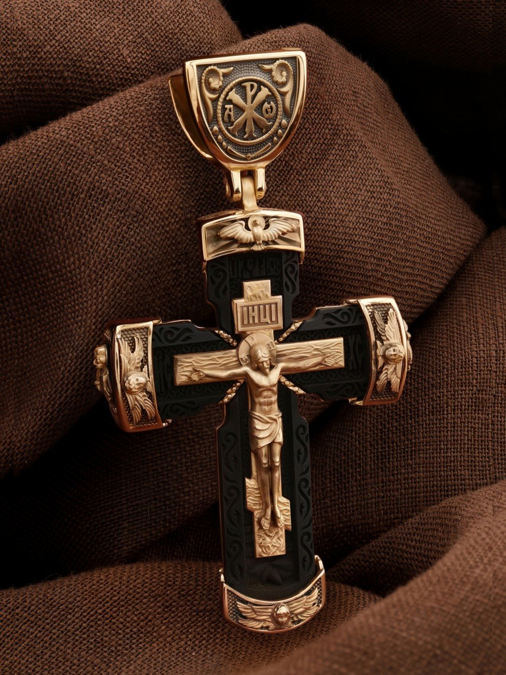 Крест из золота c эбеновым деревом