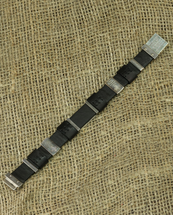 Браслет из серебра и золота c кожаным шнурком