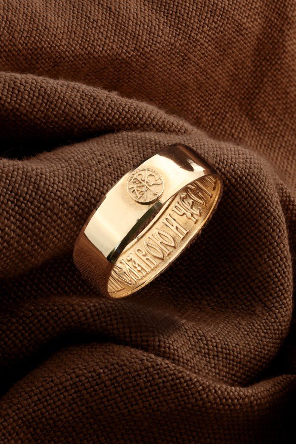 Кольцо из золота 585 пробы