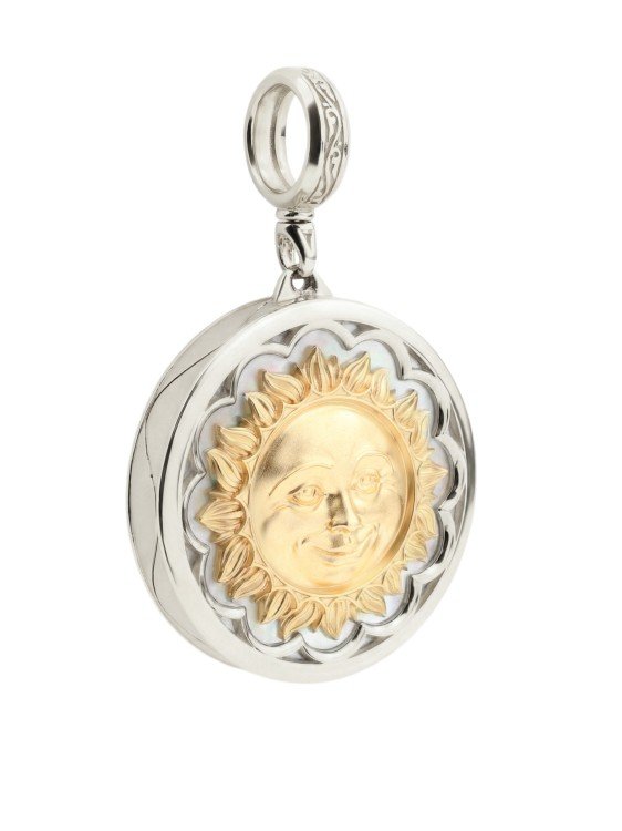 Подвеска из белого золота c ониксом и перламутром