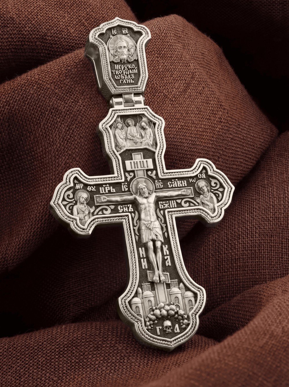 Крест из белого золота