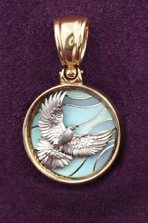 Подвеска из золота c эмаль