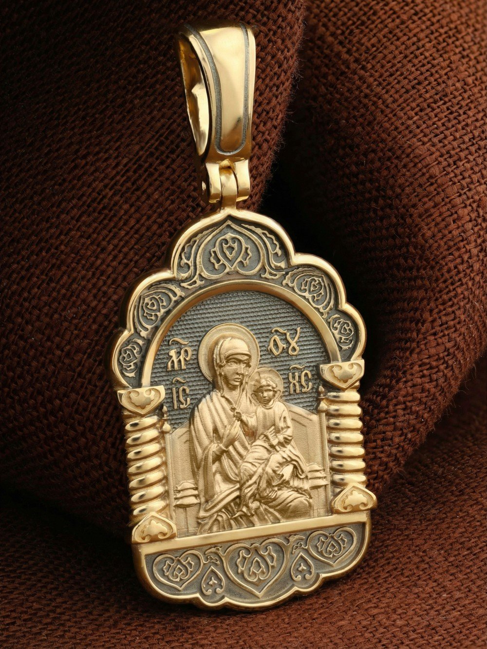 Образок из лимонного золота