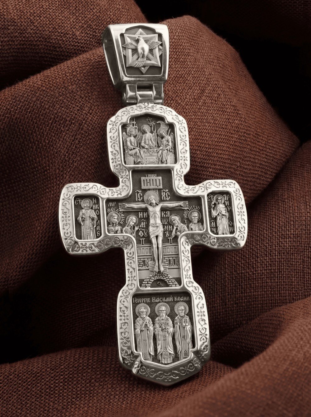 Крест из белого золота