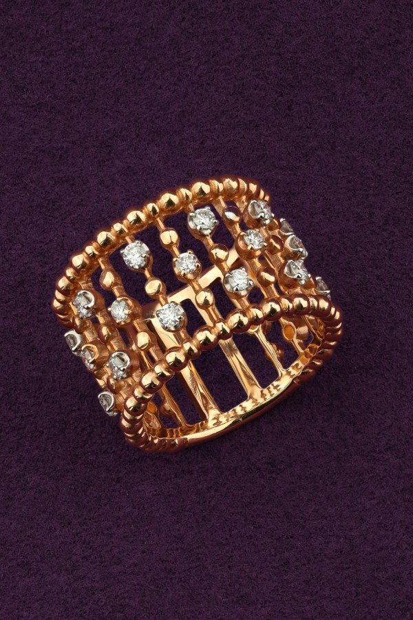 Кольцо из золота 585 пробы c бриллиантами