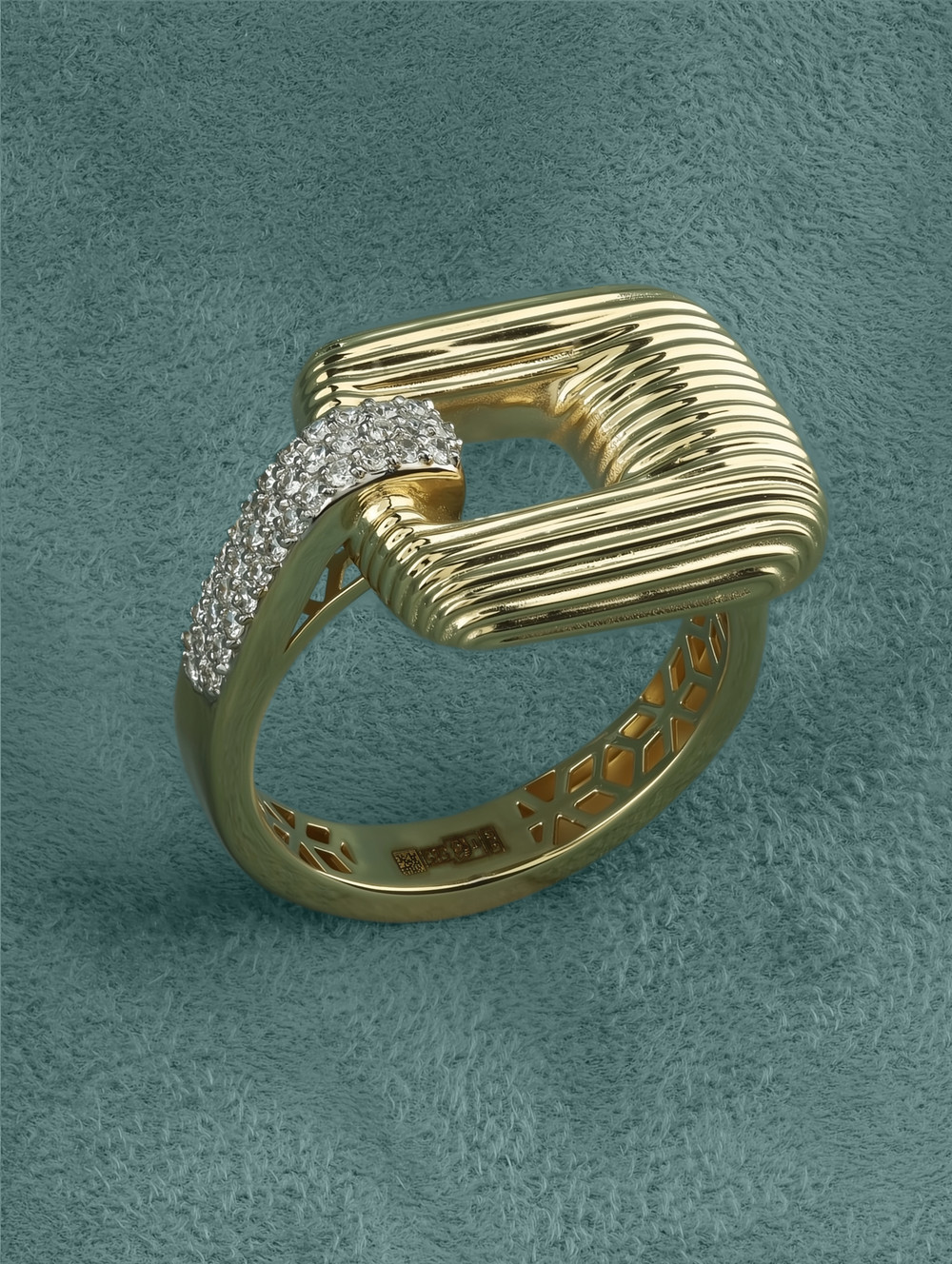 Кольцо из лимонного золота c бриллиантами