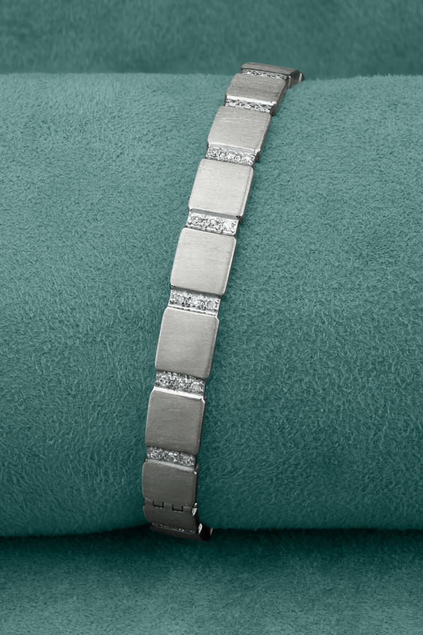 Браслет из белого золота c бриллиантами