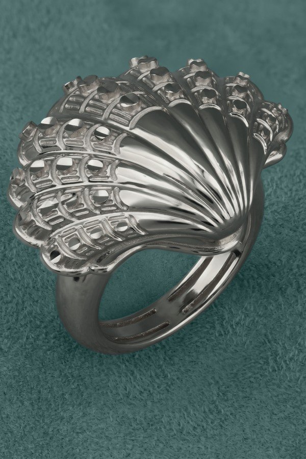 Кольцо из белого золота c рубином