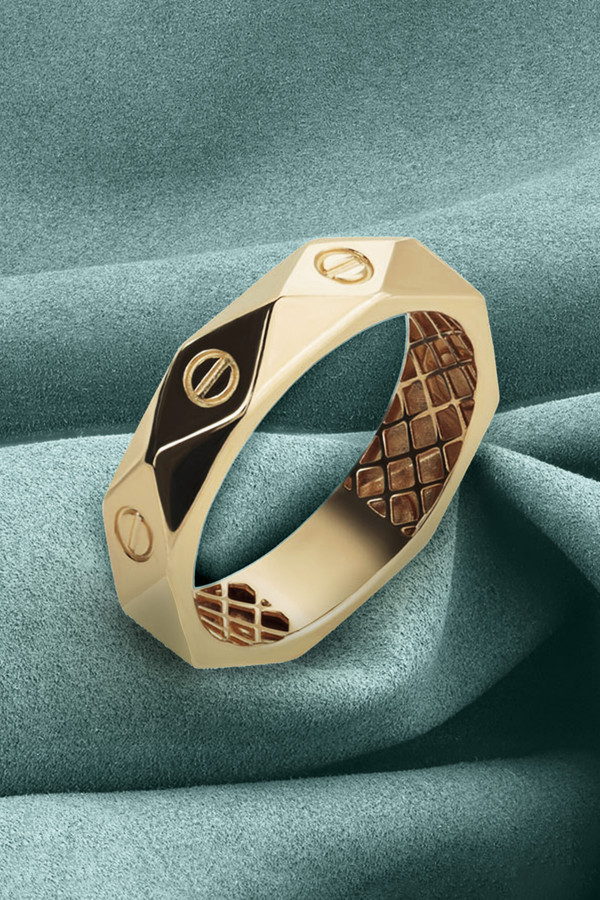 Кольцо из золота