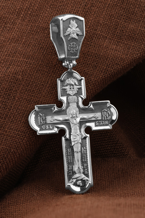 Крест из белого золота