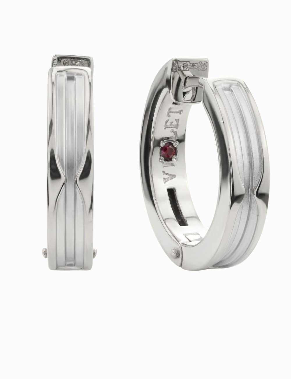 Серьги из белого золота c рубином