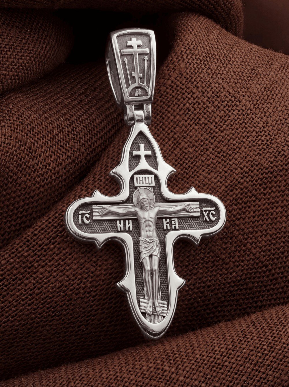 Крест из белого золота