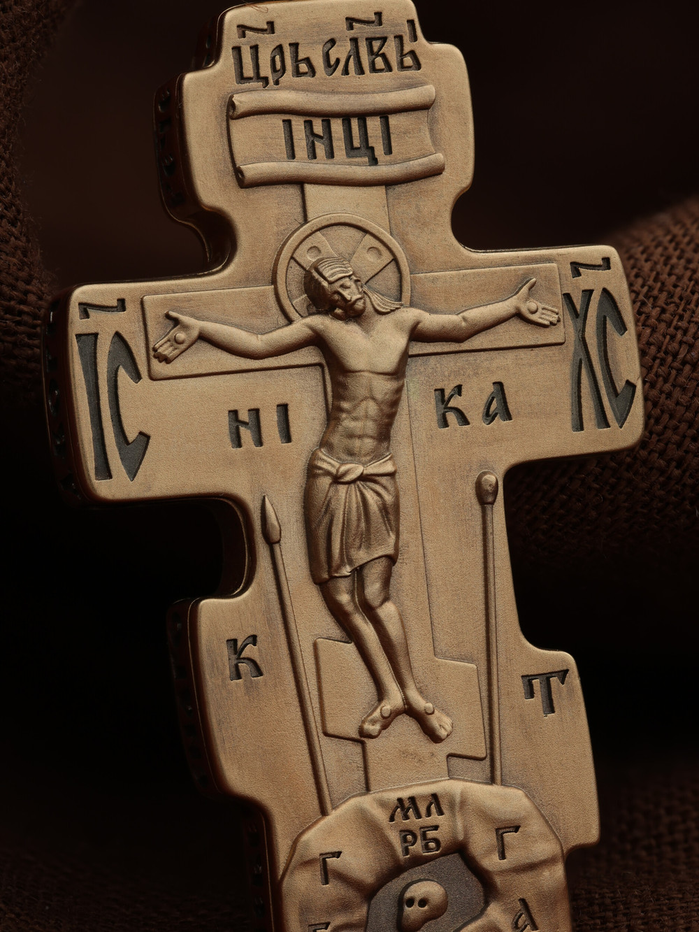 Крест из золота