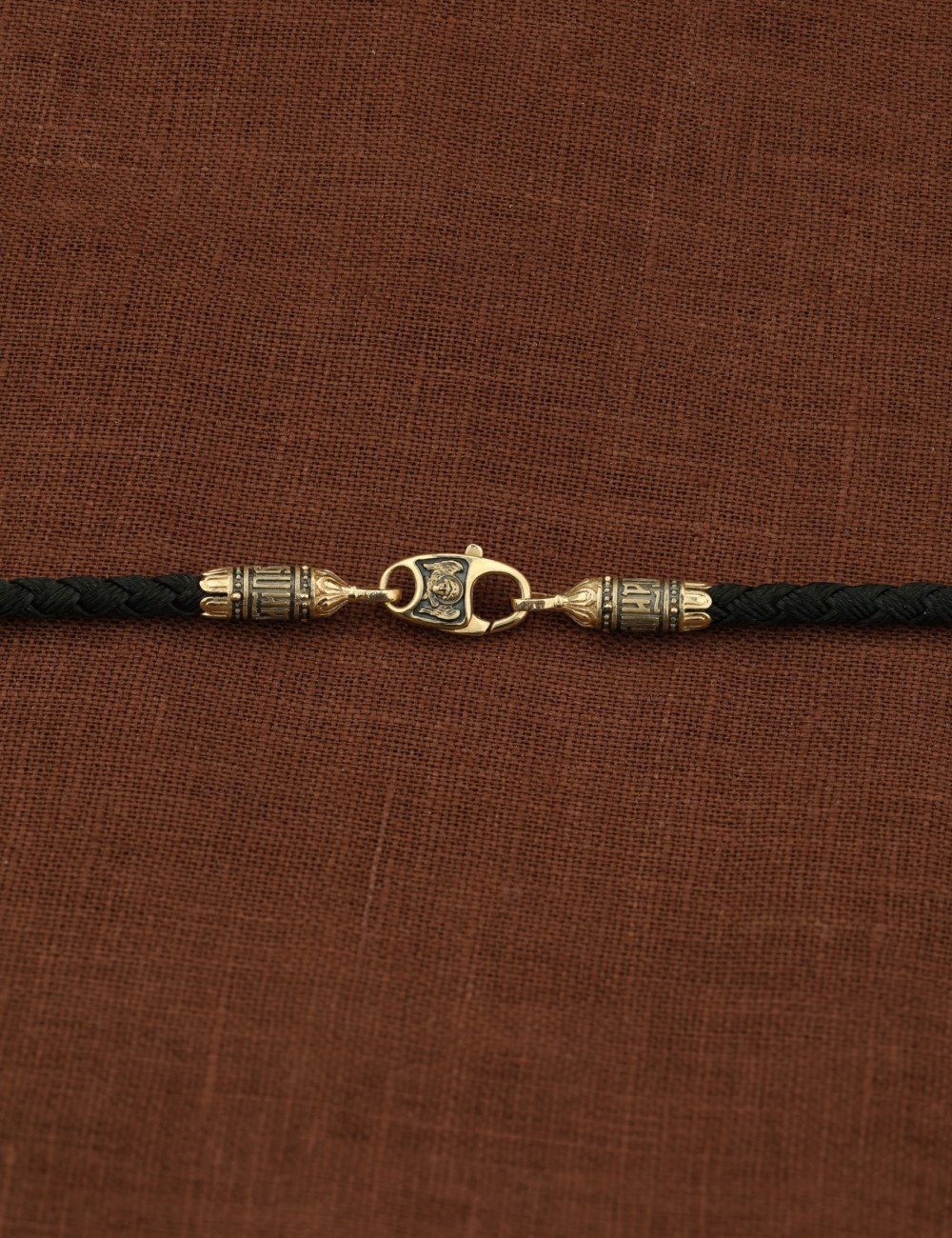 Шнурок шёлковый из лимонного золота